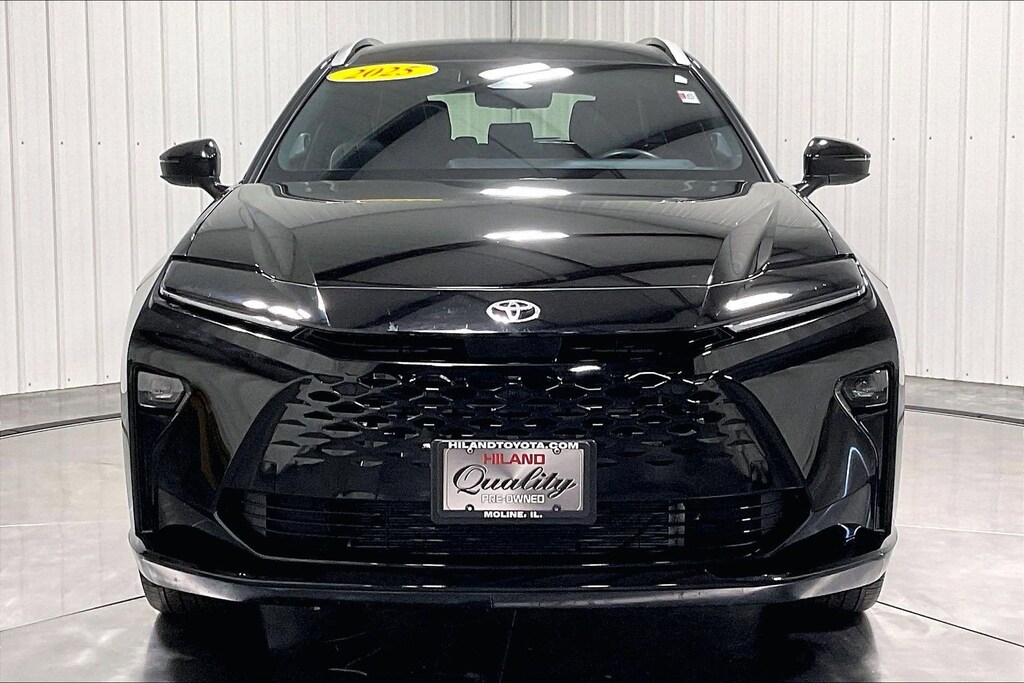 Used 2025 Toyota Crown Signia Limited SUV