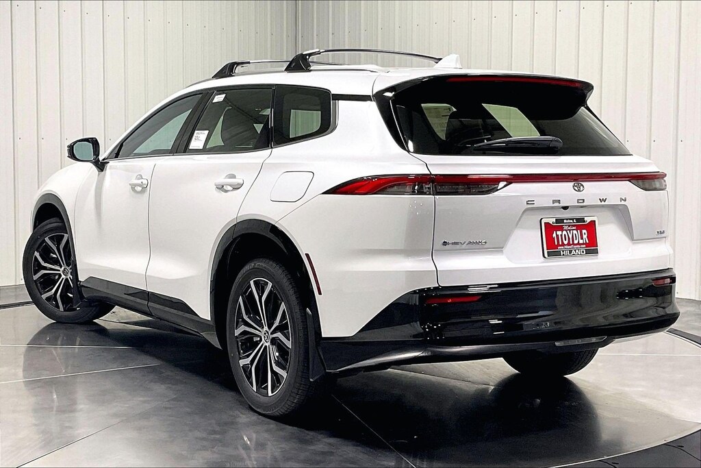 New 2026 Toyota Crown Signia XLE XLE