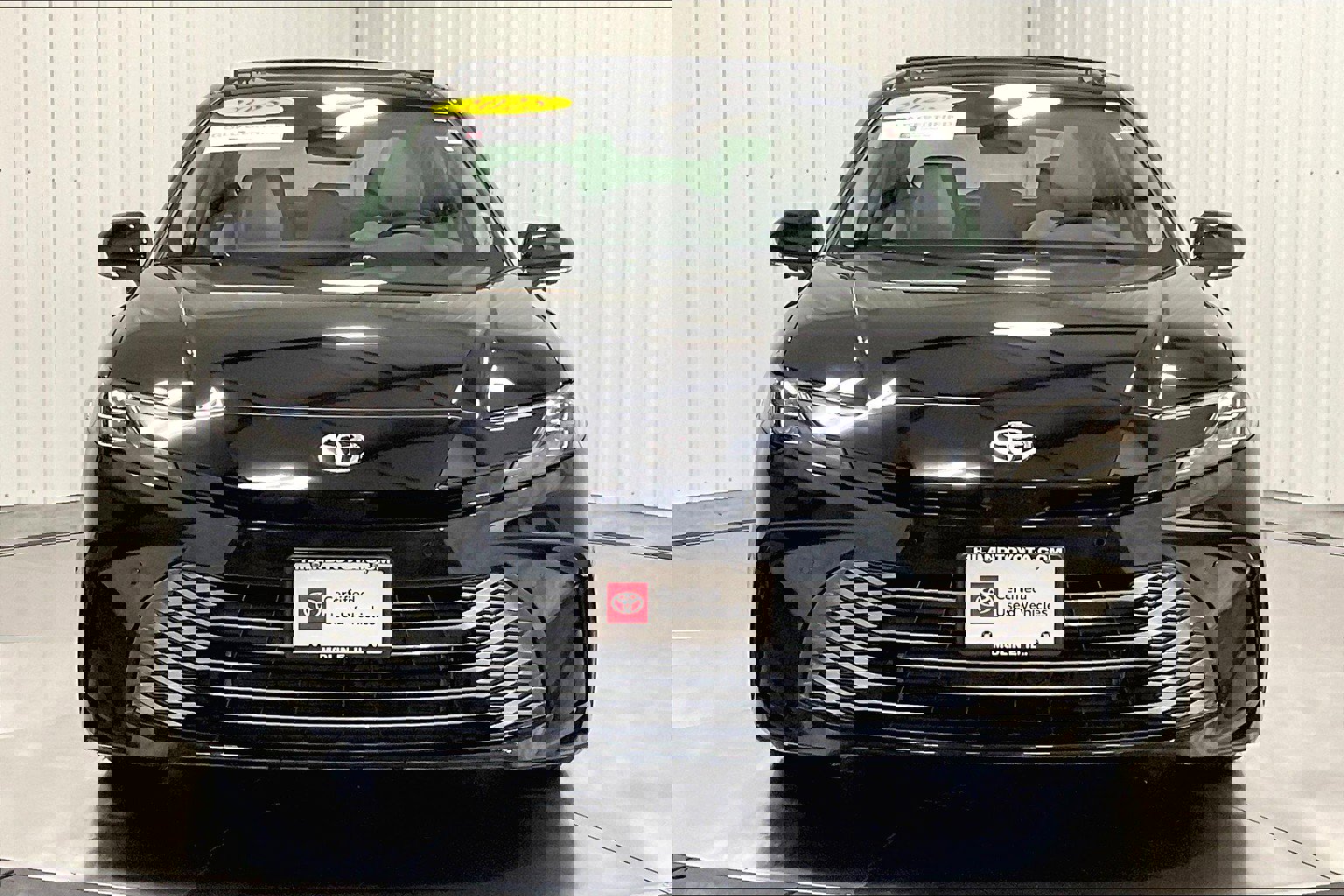 2025 Toyota Camry XLE photo 2