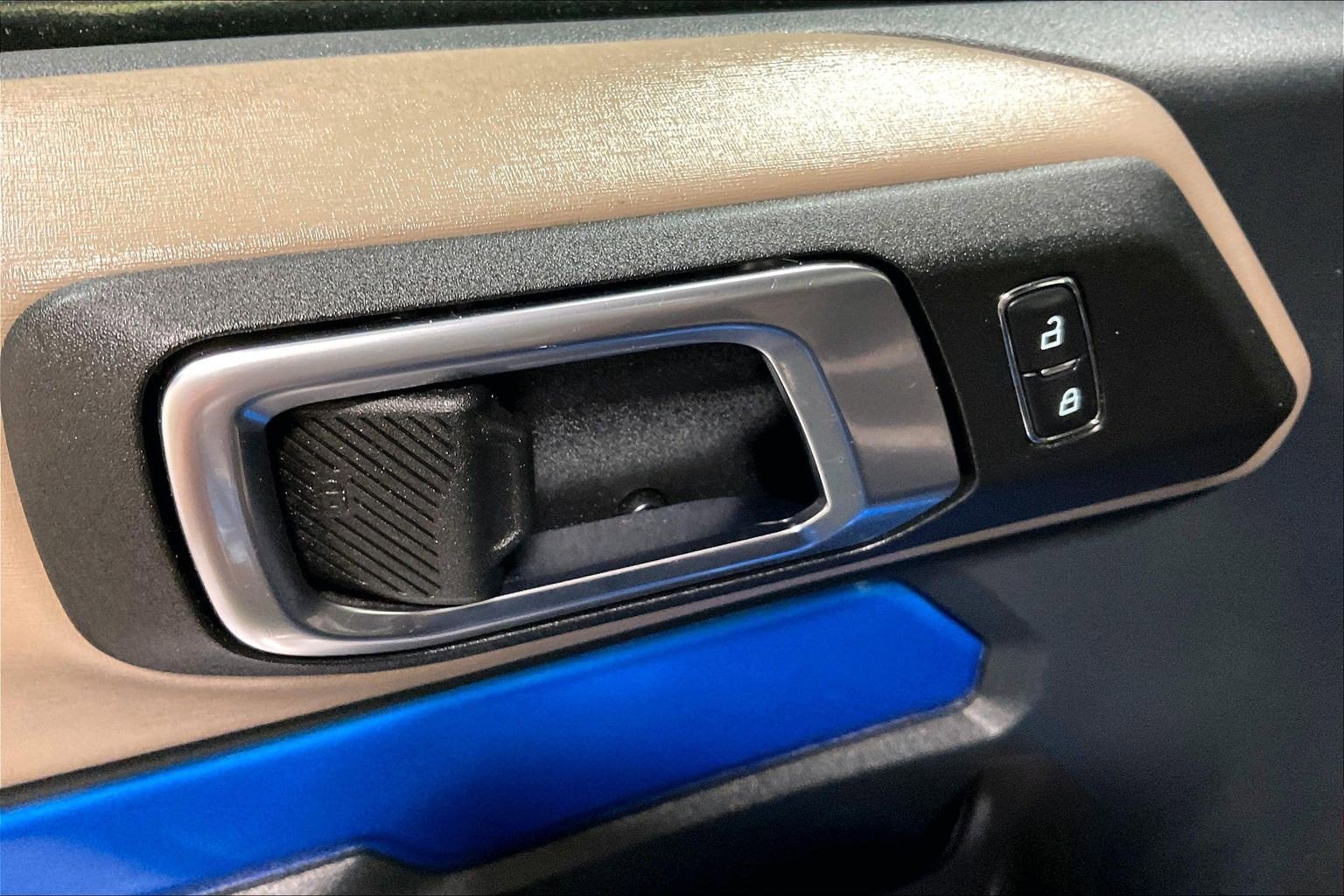 2024 Ford Bronco 2-Door Wildtrak - Photo 38
