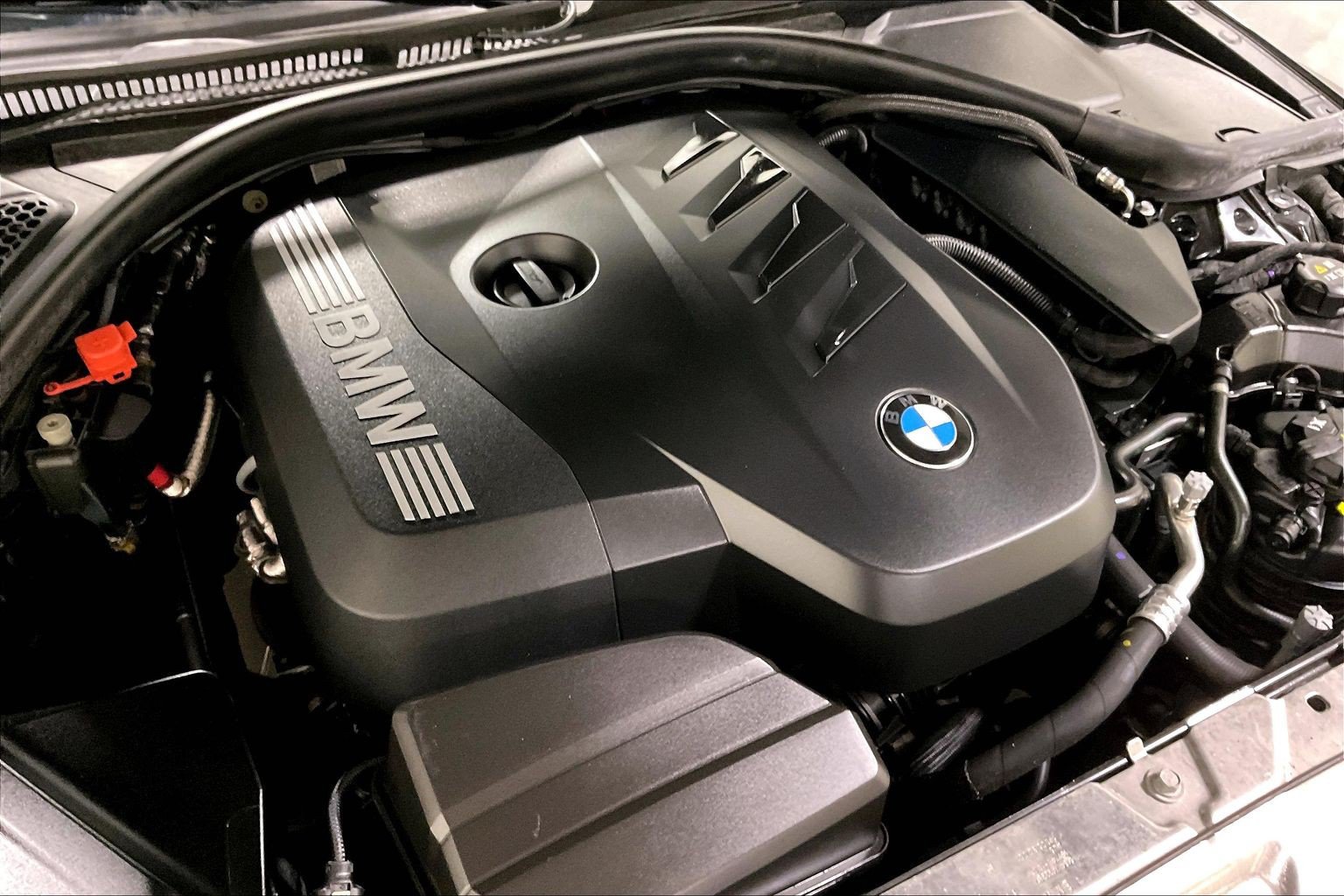 2025 BMW 3 Series 330i - Photo 31