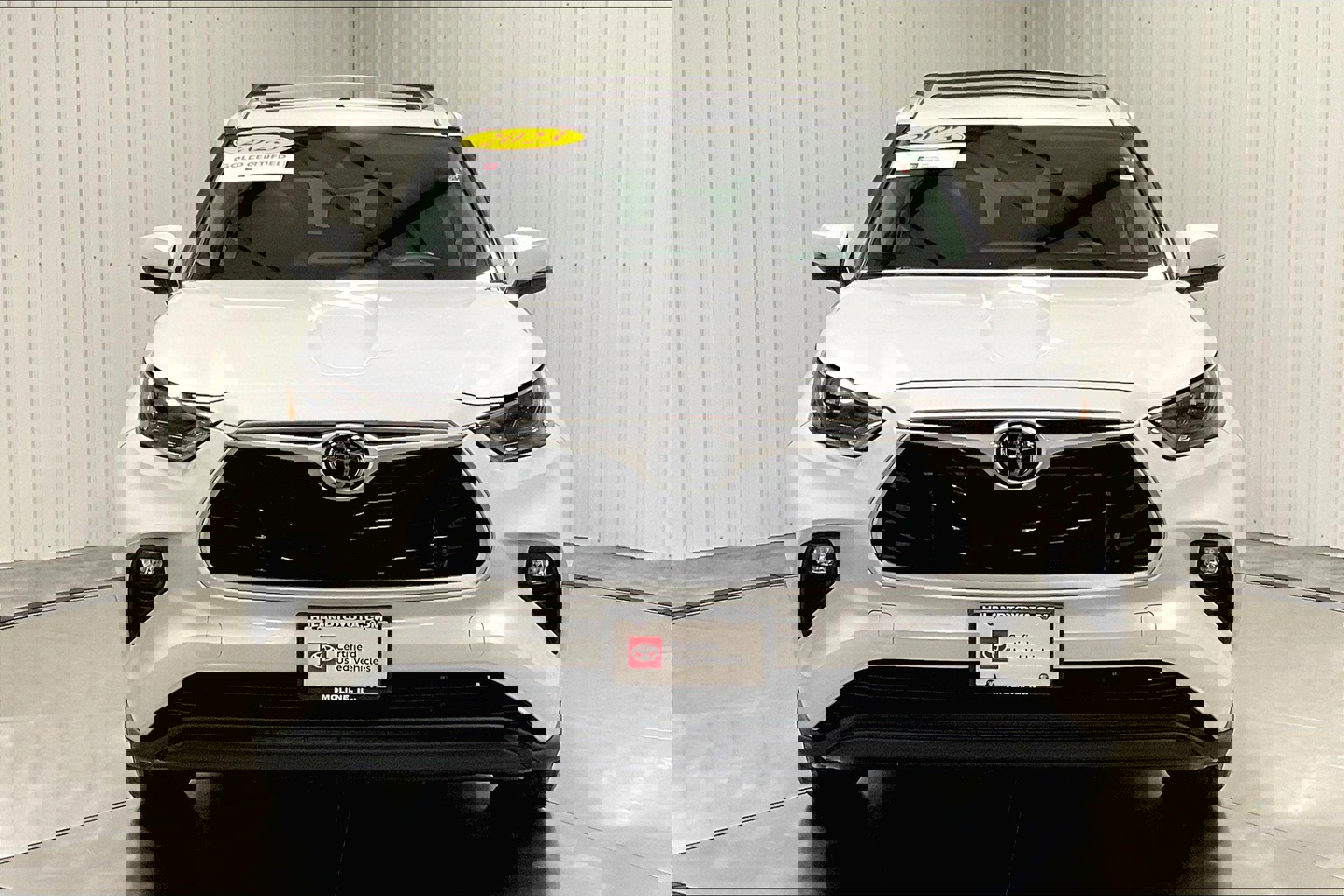 Certified 2023 Toyota Highlander XLE with VIN 5TDKDRBH2PS010086 for sale in Moline, IL