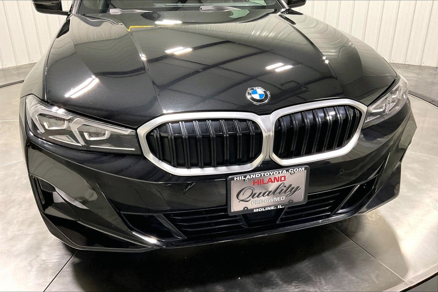 2025 BMW 3 Series 330i - Photo 30