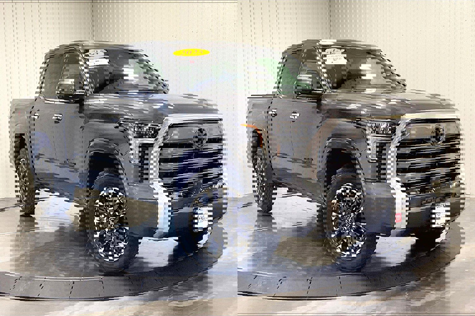 2025 Toyota Tundra Limited CrewMax photo 3