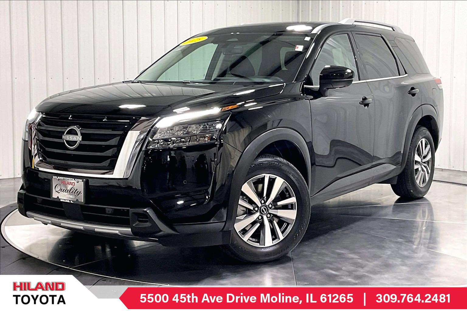 2025 Nissan Pathfinder SL 4WD's photo