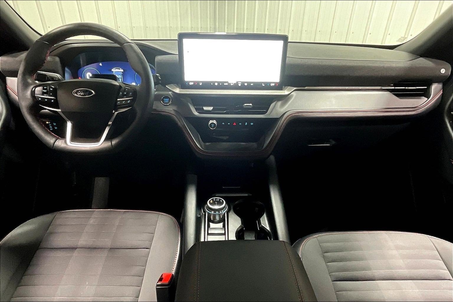2025 Ford Explorer ST-LINE - Photo 15