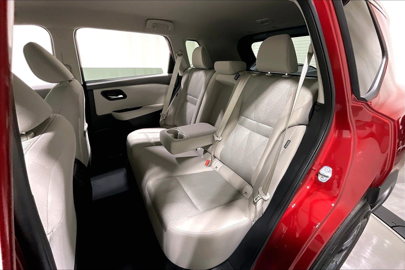 2025 Nissan Rogue SV - Photo 25