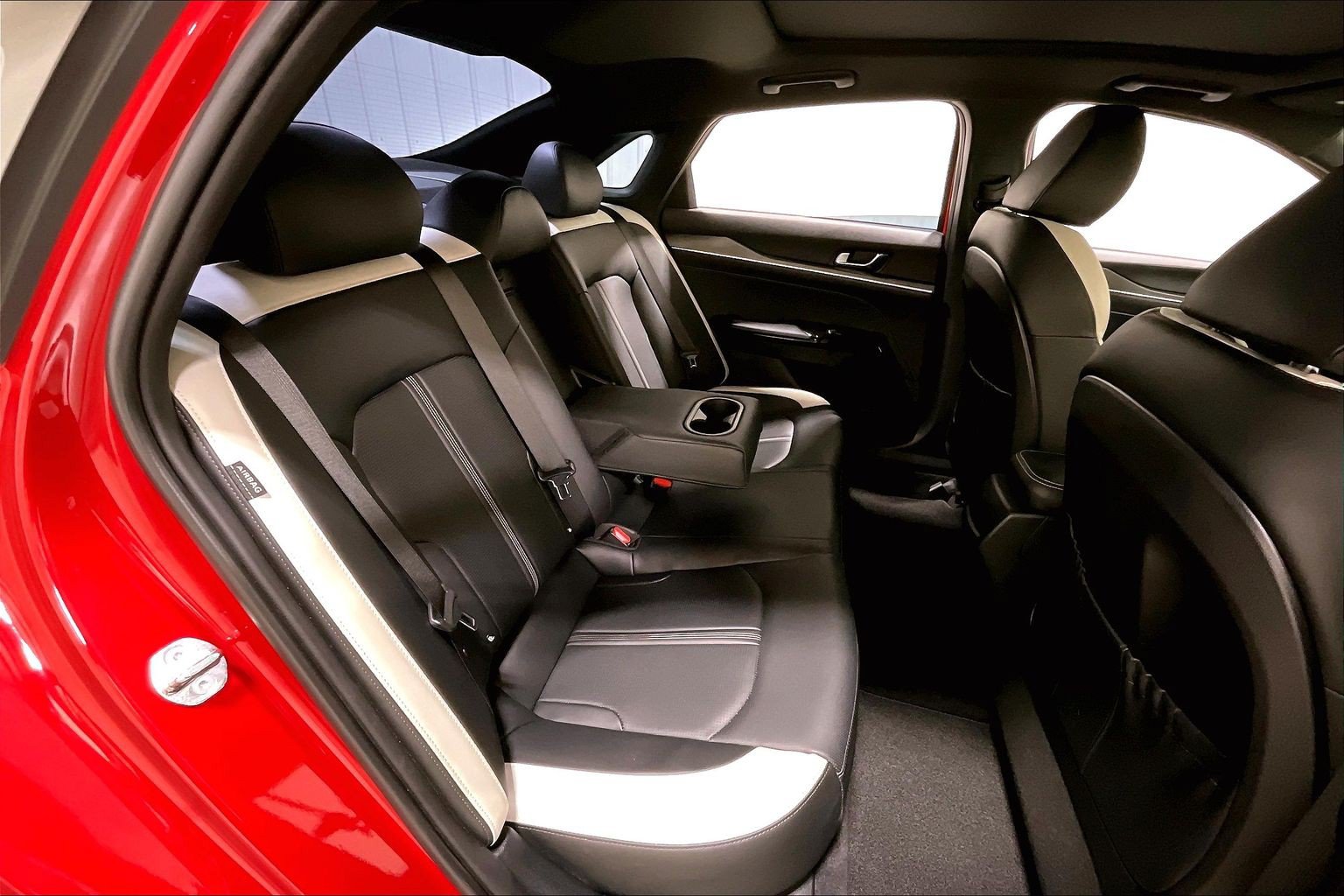2025 Kia K5 GT-Line - Photo 27
