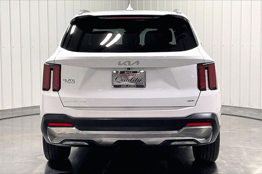 Used 2024 Kia Sorento S SUV