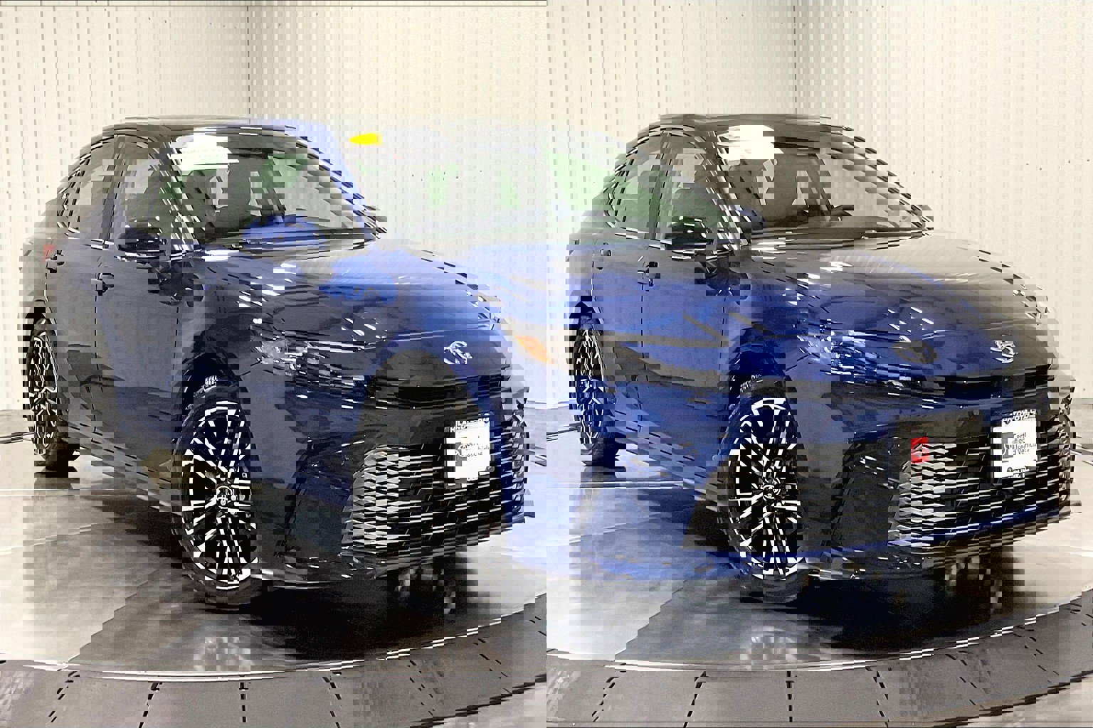 2025 Toyota Camry XLE photo 3