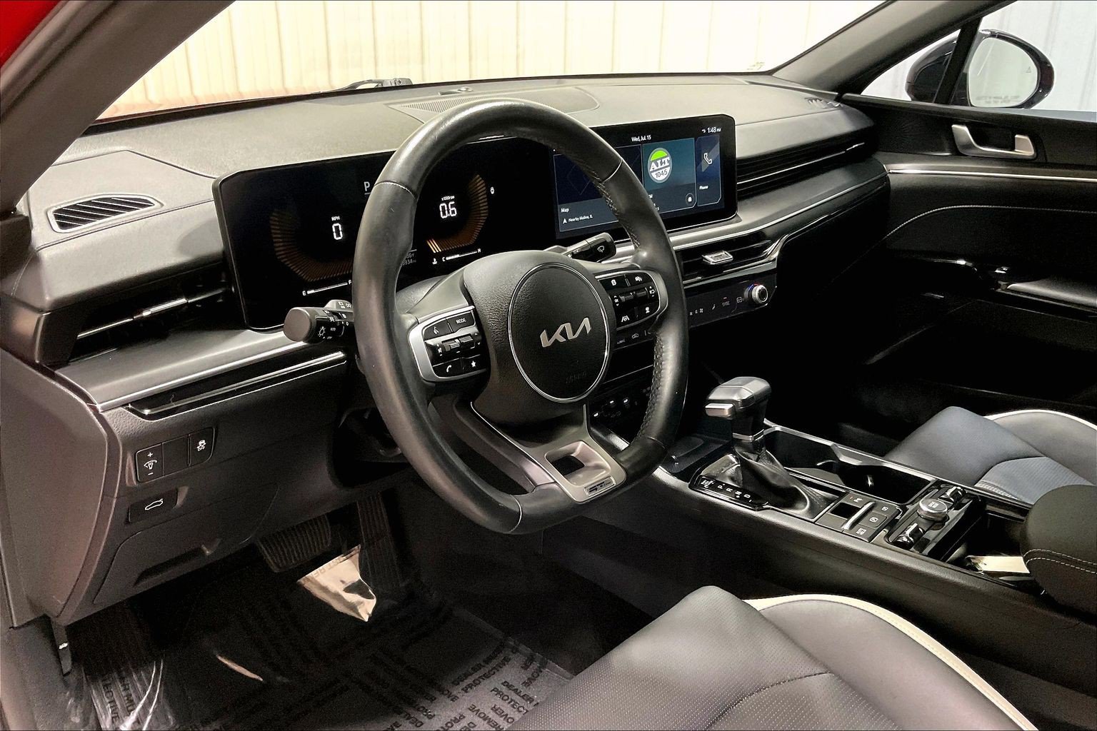 2025 Kia K5 GT-Line - Photo 14