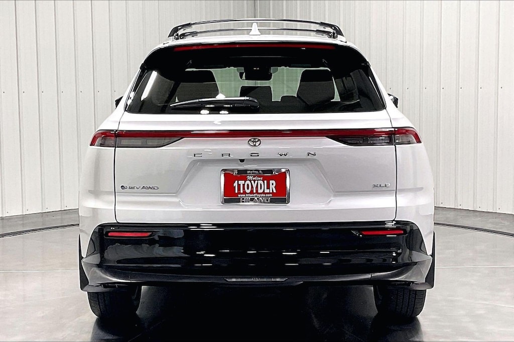 New 2026 Toyota Crown Signia XLE XLE