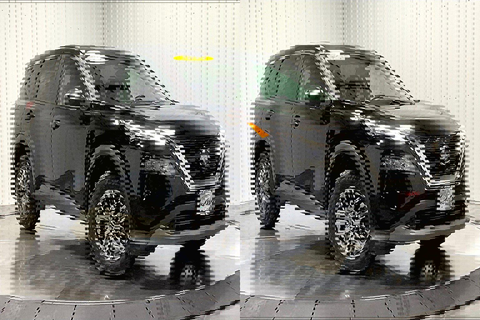 2023 Nissan Rogue S photo 2