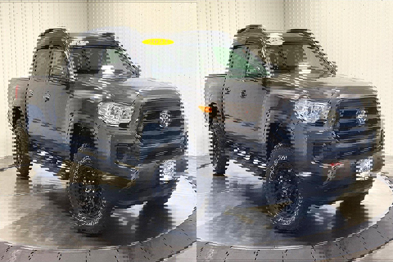 2022 Toyota Tacoma SR V6 photo 3