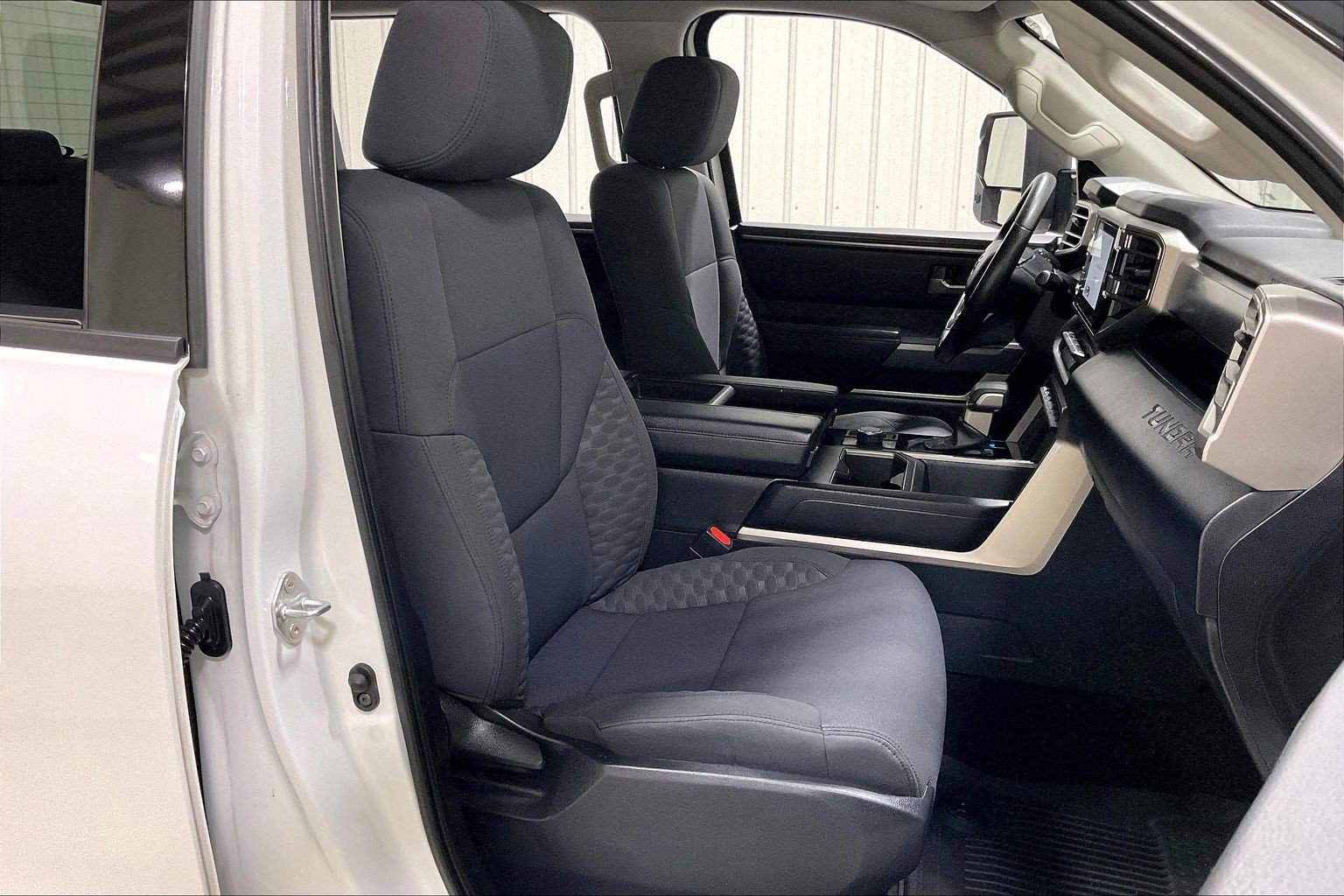 2022 Toyota Tundra SR5 - Photo 7