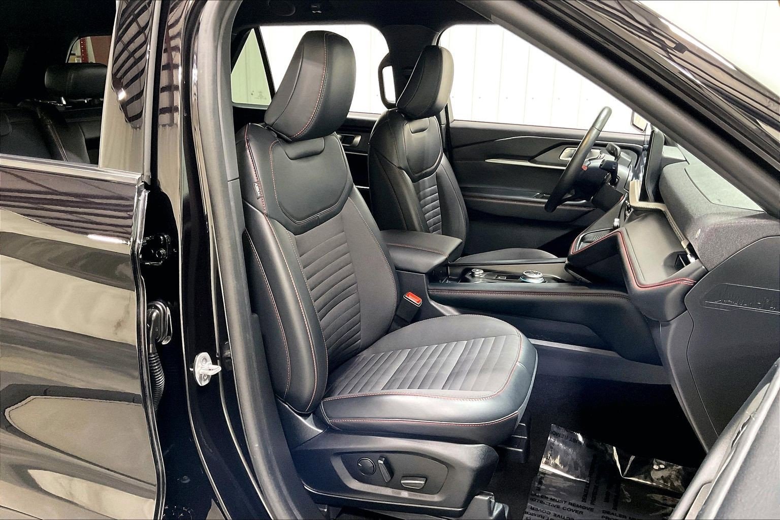 2025 Ford Explorer ST-LINE - Photo 7