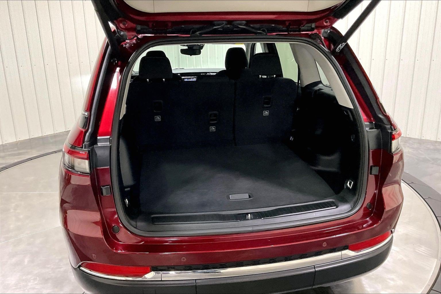 2023 Jeep Grand Cherokee Laredo - Photo 38