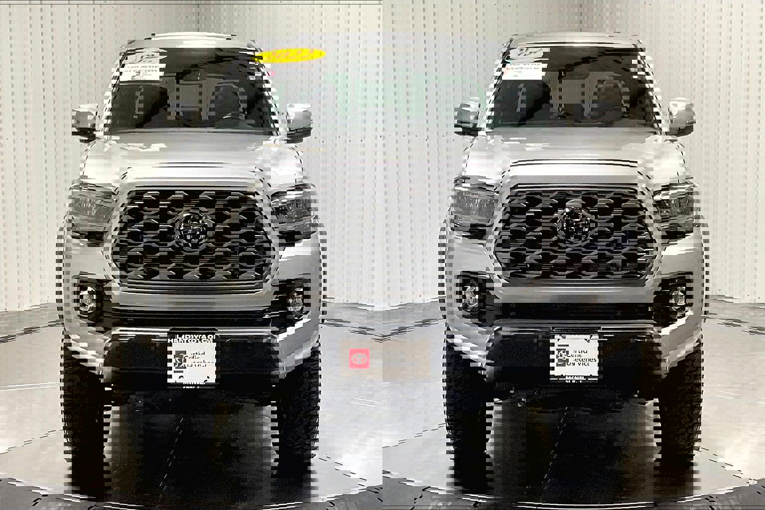 2022 Toyota Tacoma TRD Off-Road Double Cab photo 2
