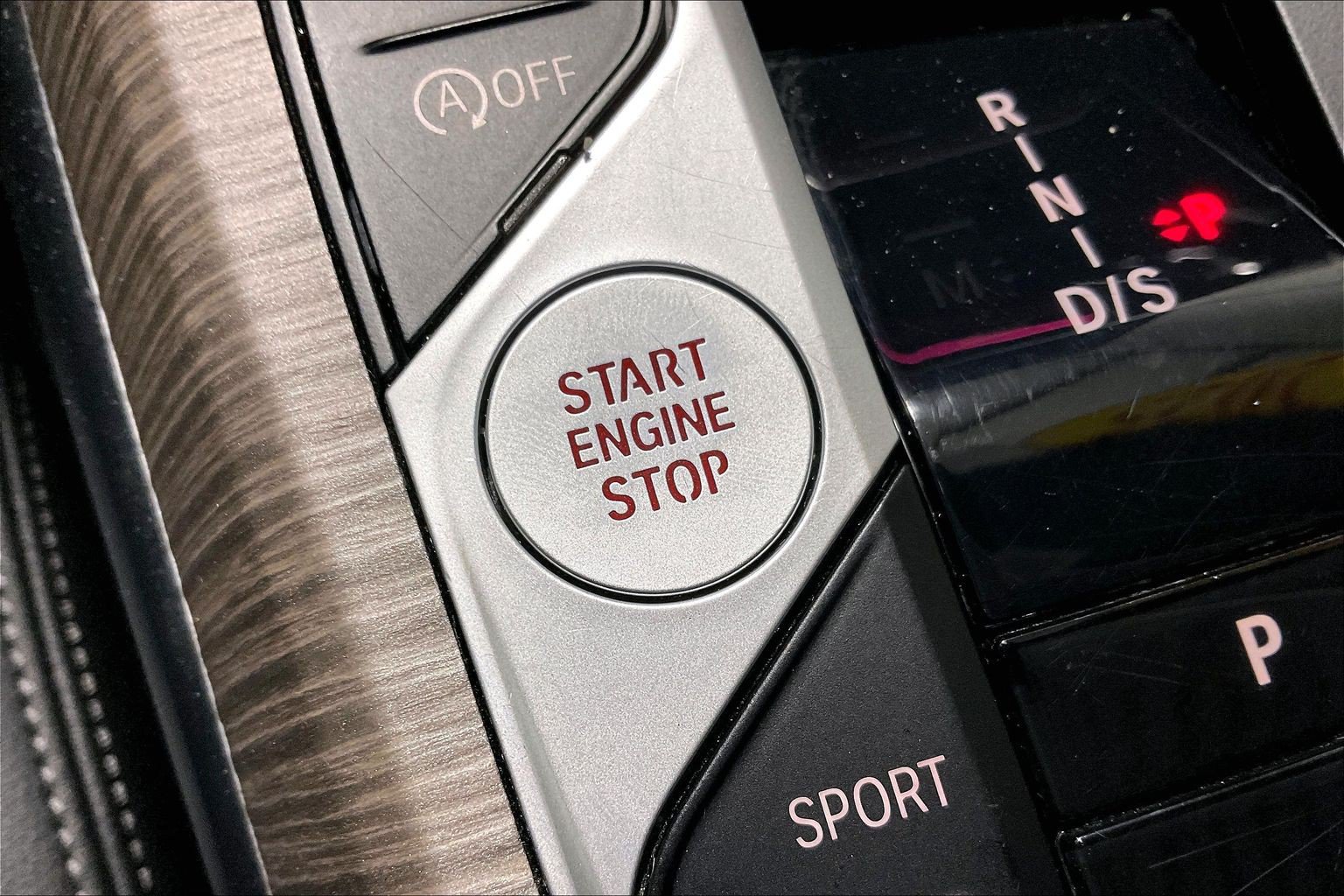 2025 BMW 3 Series 330i - Photo 36