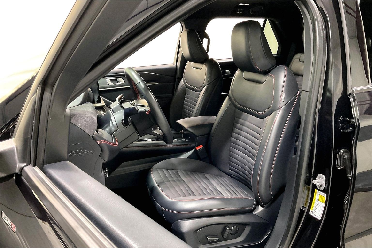 2025 Ford Explorer ST-LINE - Photo 25