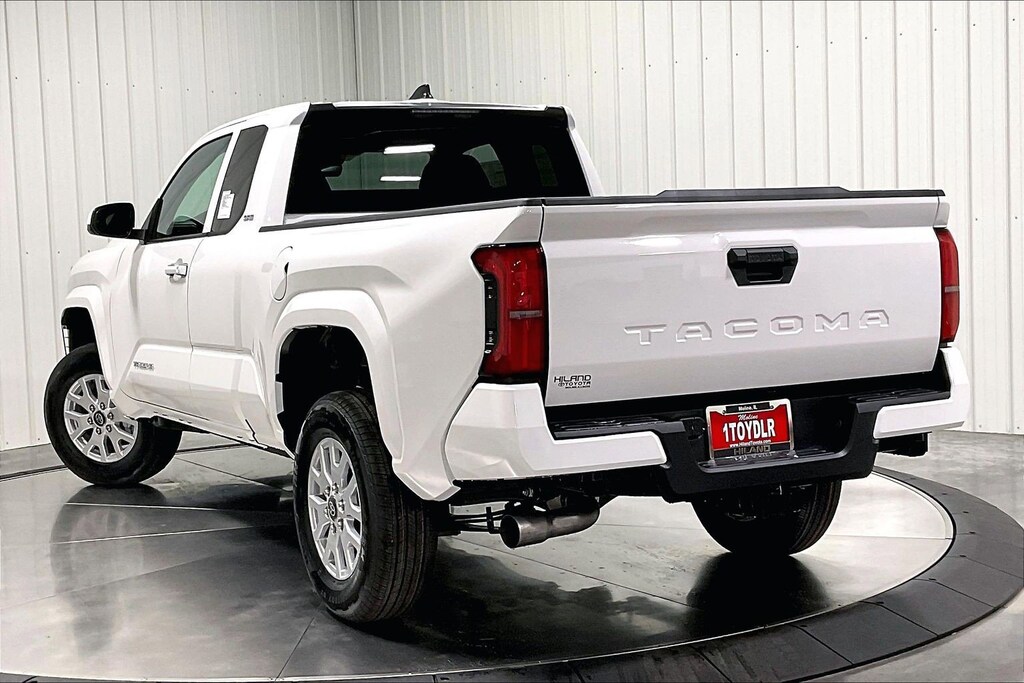 New 2026 Toyota Tacoma SR5 4X2 XTRACAB