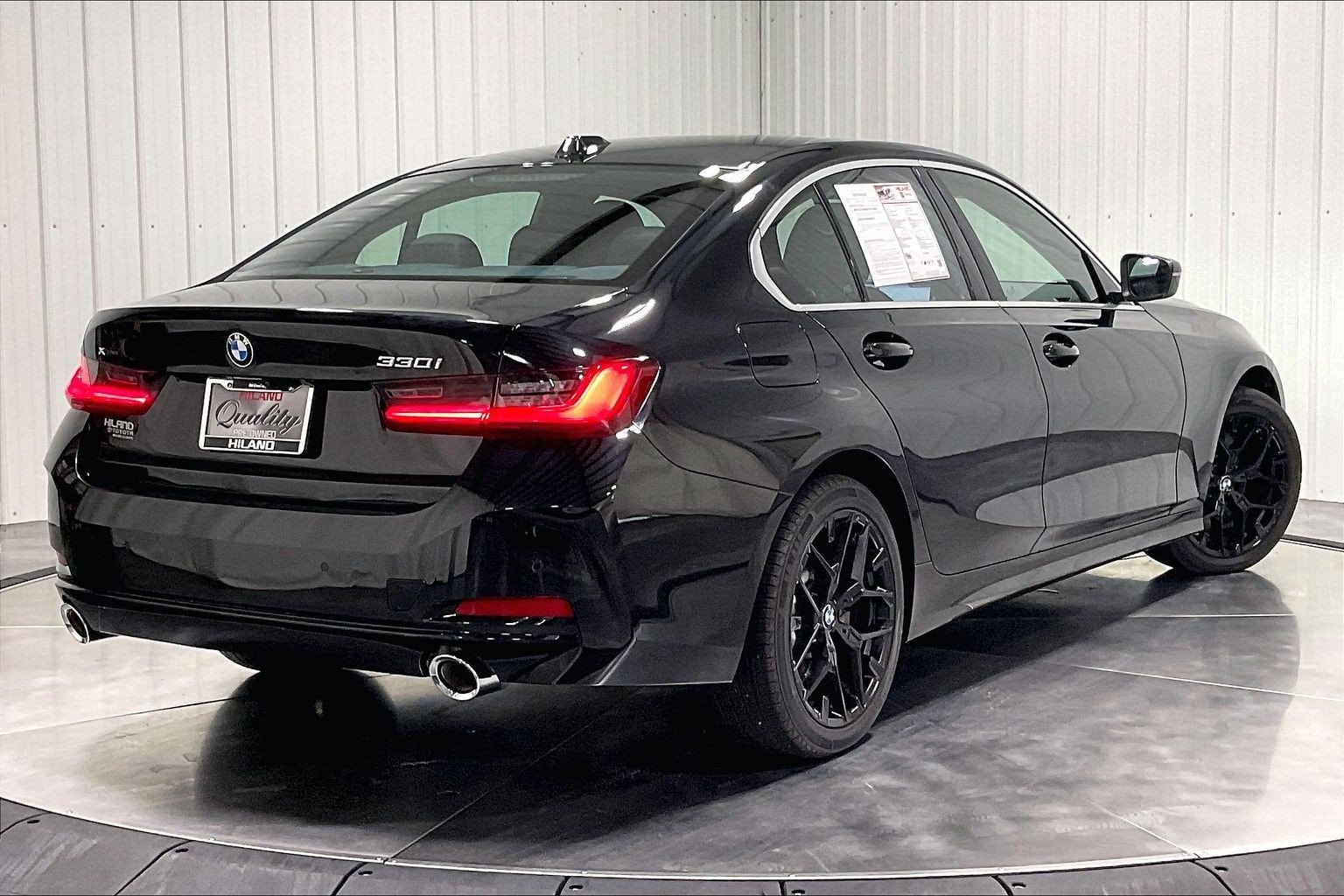 2025 BMW 3 Series 330i - Photo 13