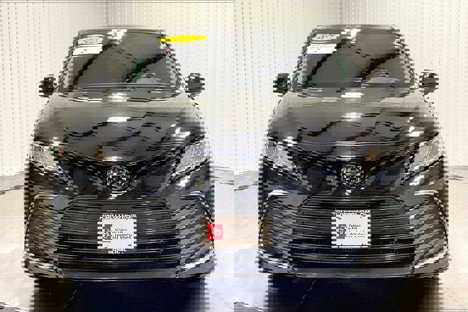 2023 Toyota Camry LE photo 2