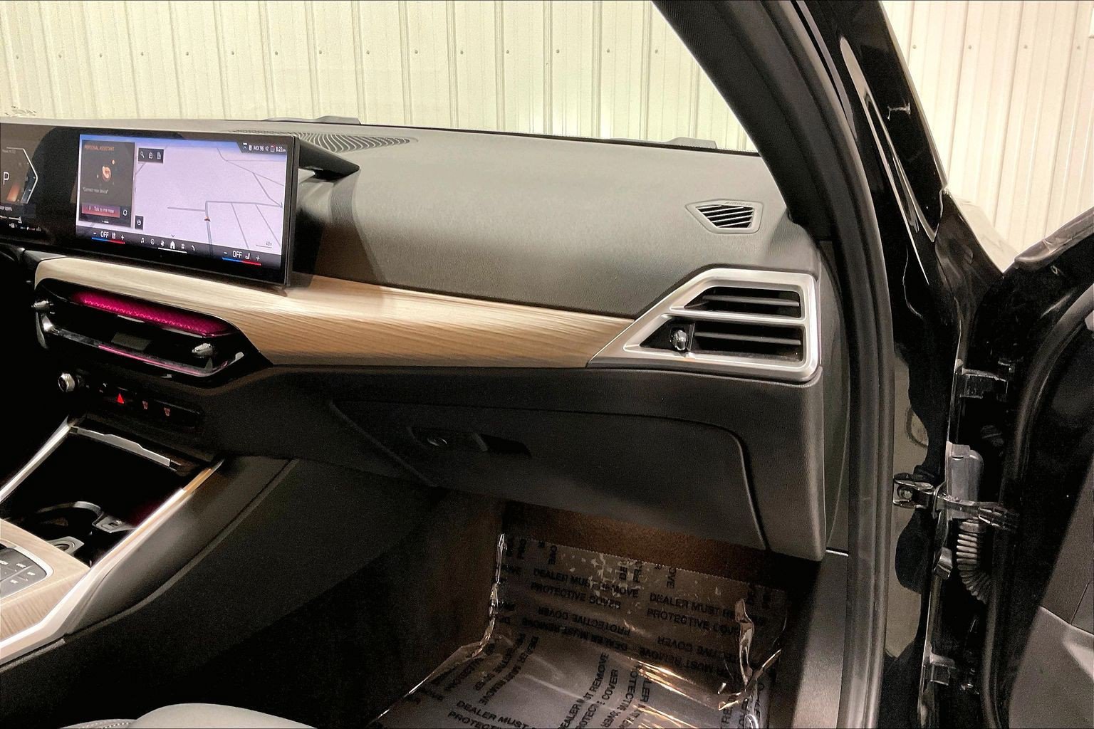 2025 BMW 3 Series 330i - Photo 16