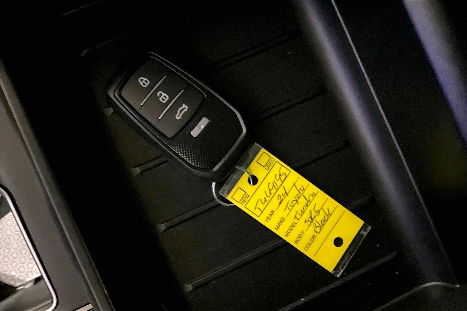 2024 Toyota Tundra SR5 - Photo 11