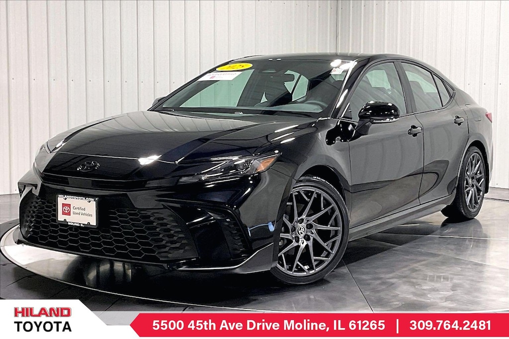 Certified 2025 Toyota Camry SE Sedan