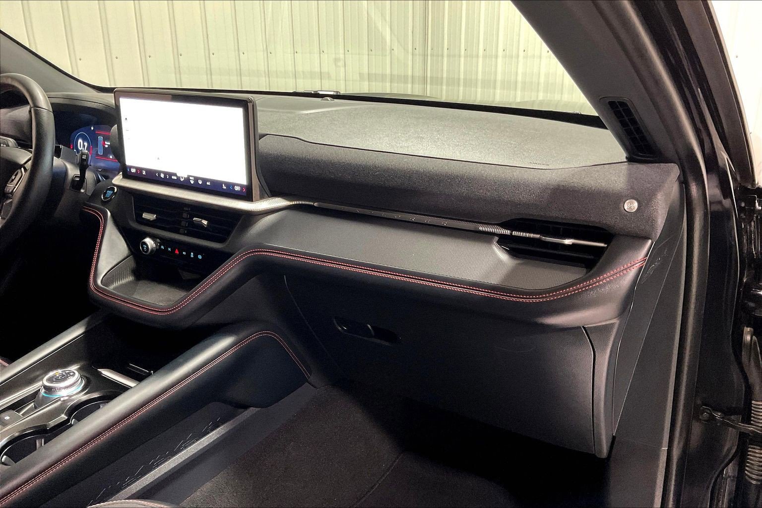 2025 Ford Explorer ST-LINE - Photo 16