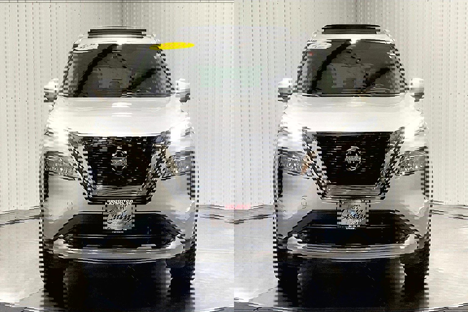 2022 Nissan Rogue Platinum photo 2