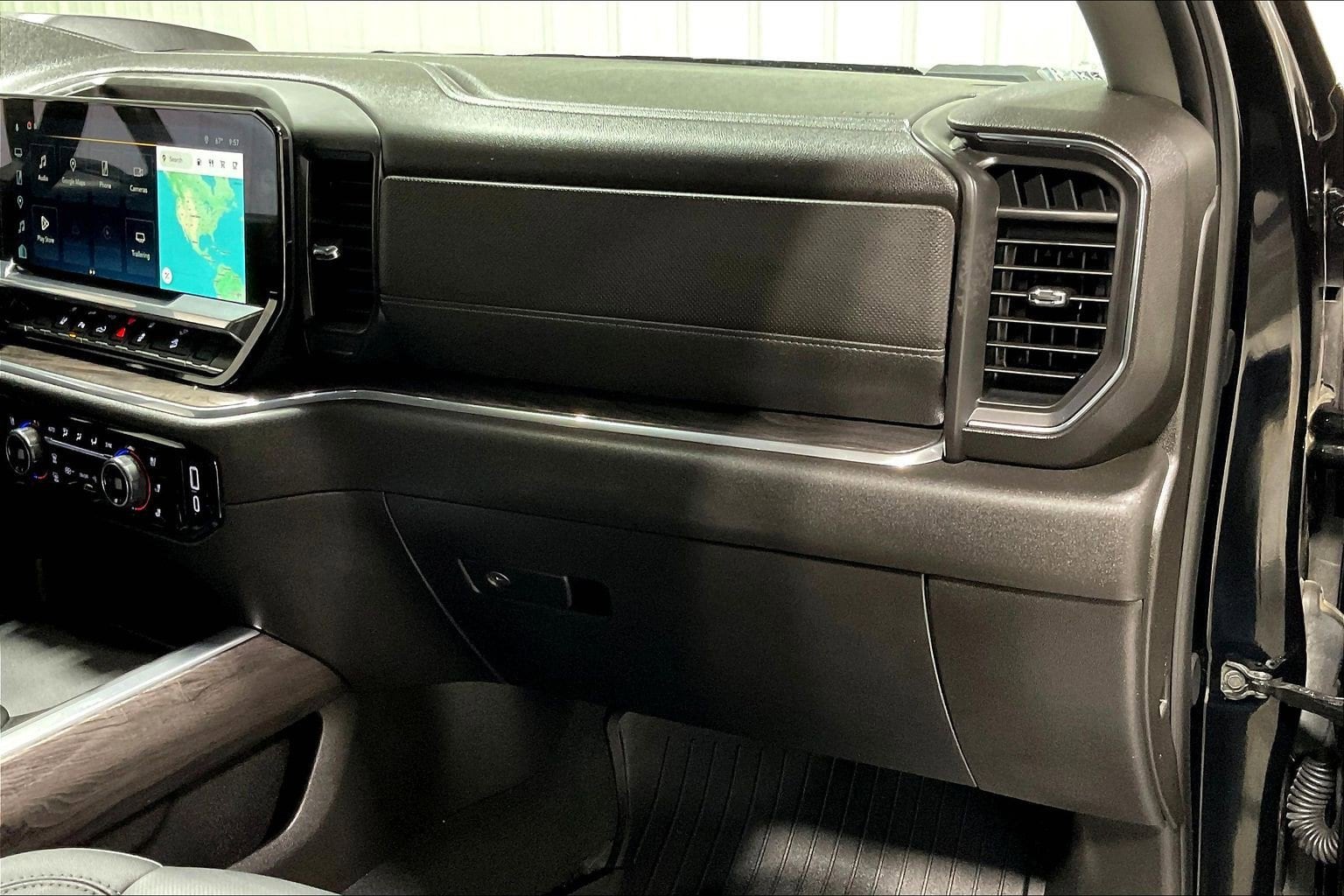 2025 Chevrolet Silverado 2500HD LTZ - Photo 16