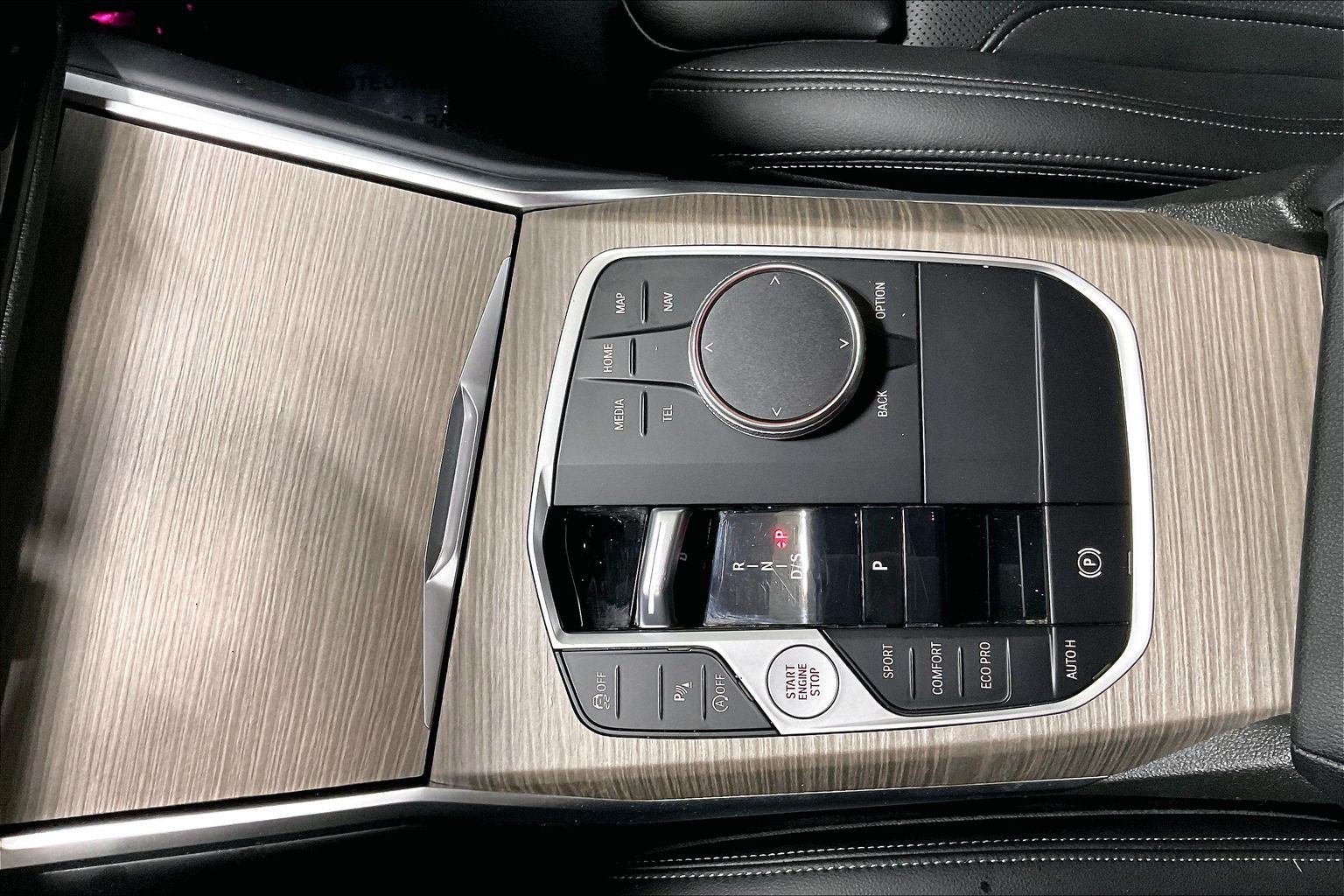 2025 BMW 3 Series 330i - Photo 41