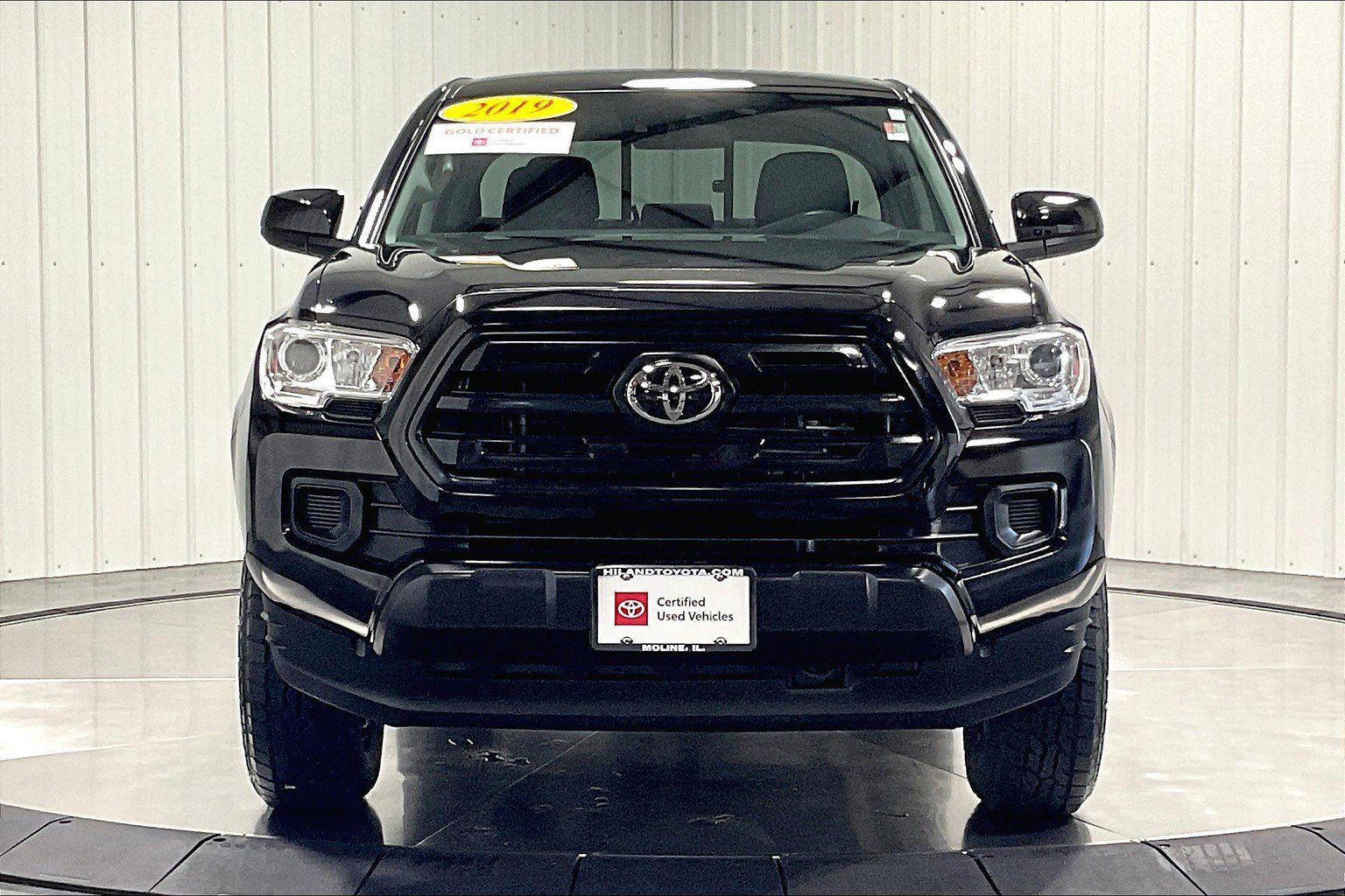 Certified 2019 Toyota Tacoma SR with VIN 3TMCZ5AN1KM287374 for sale in Moline, IL