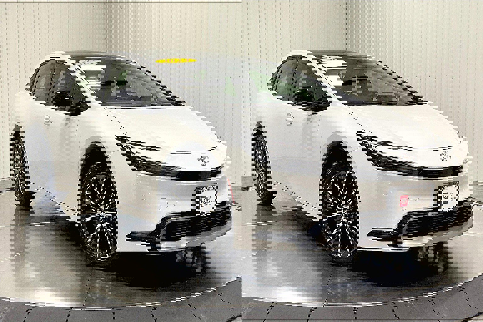 2024 Toyota Prius XLE photo 3
