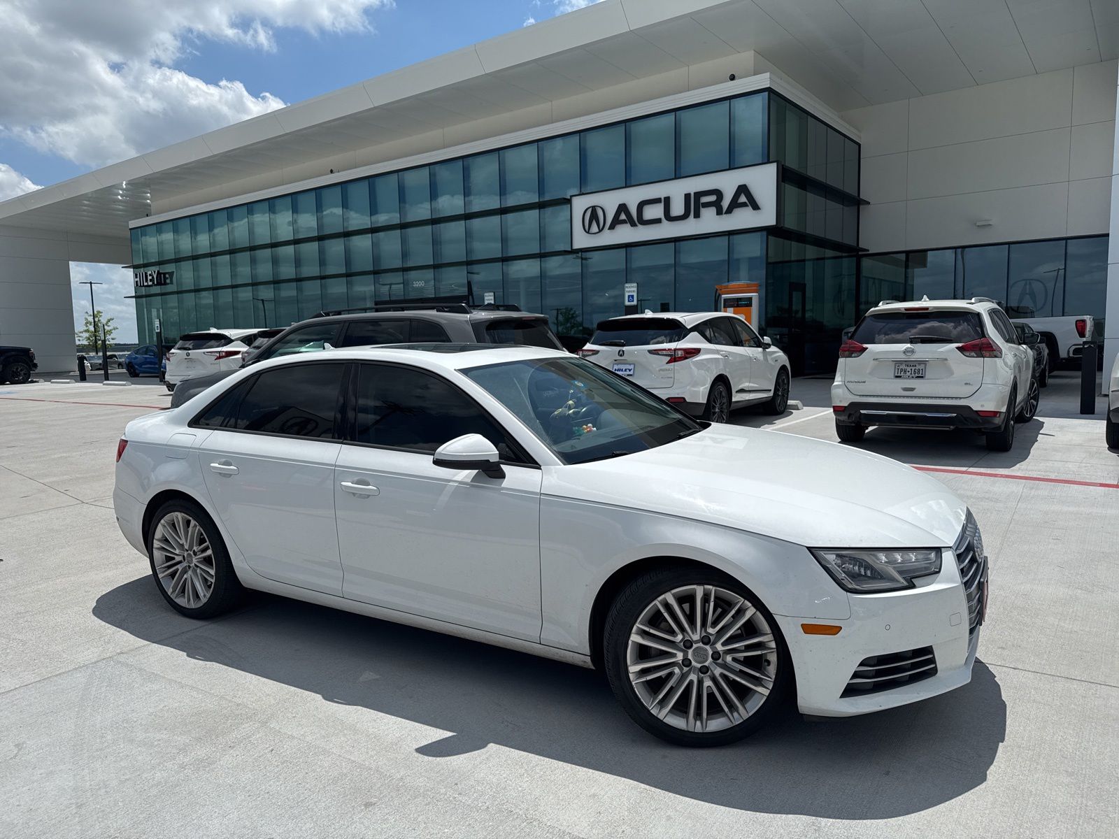 2017 Audi A4 2.0T quattro S tronic Premium's photo