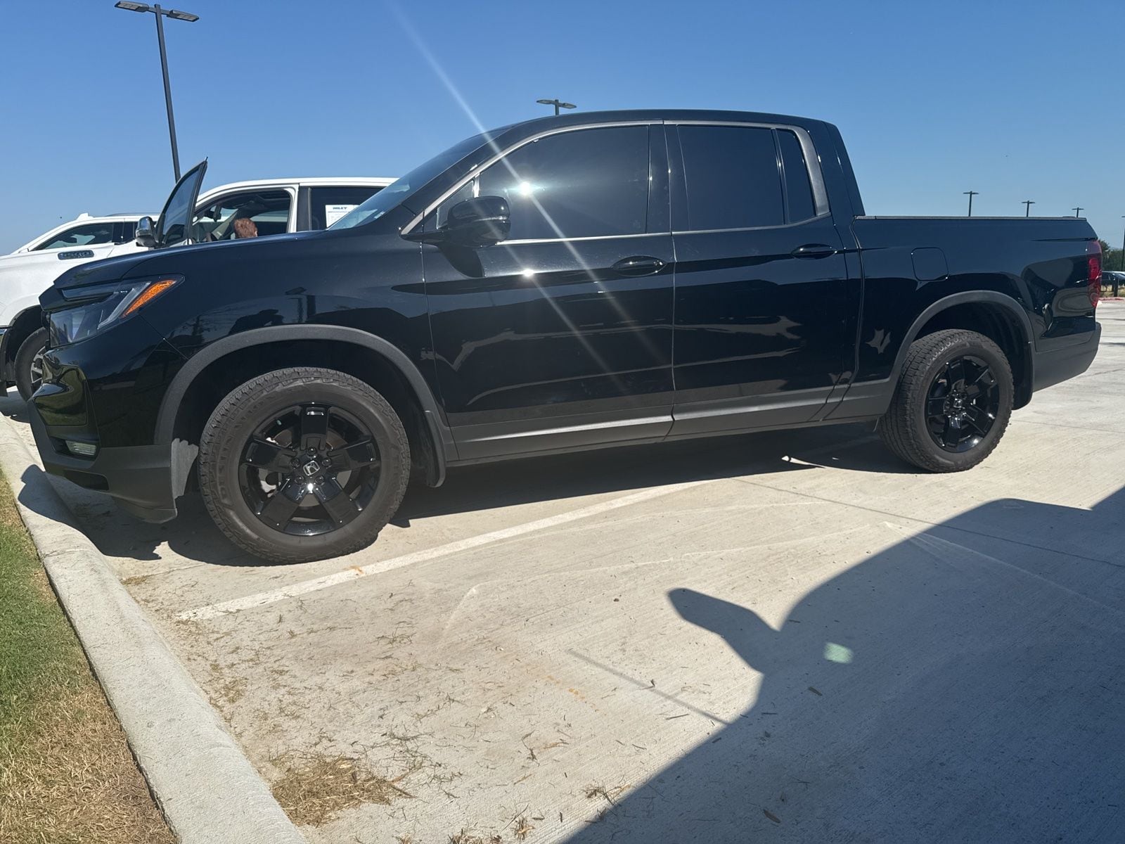 2025 Honda Ridgeline Black Edition's photo