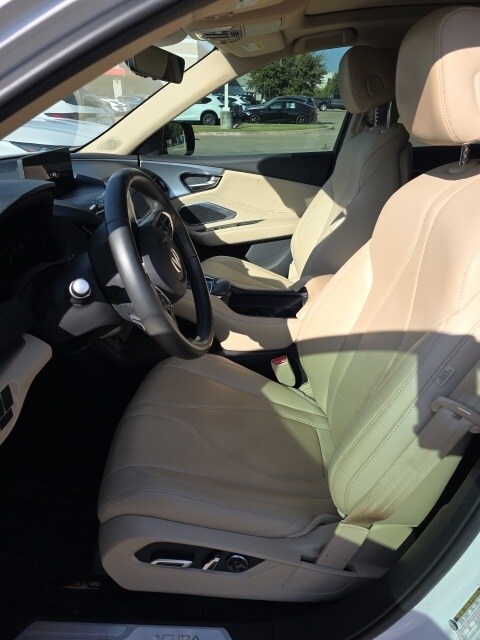 2024 Acura RDX photo 2