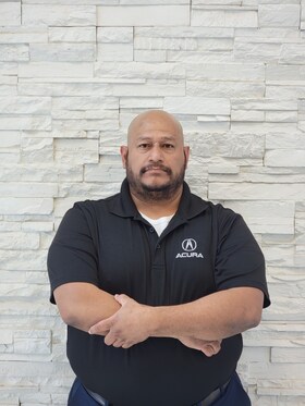Staff member Jose Rangel from ID_4c76ea76dd24