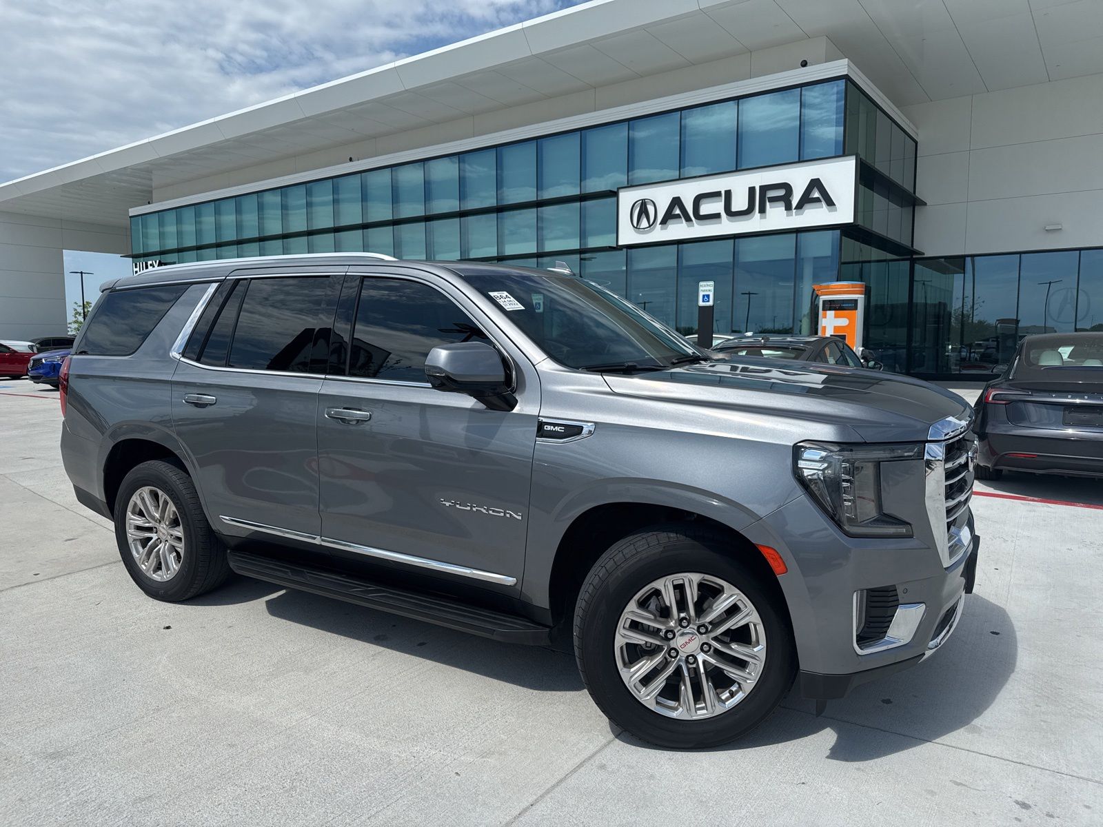2022 GMC Yukon 2WD SLT's photo