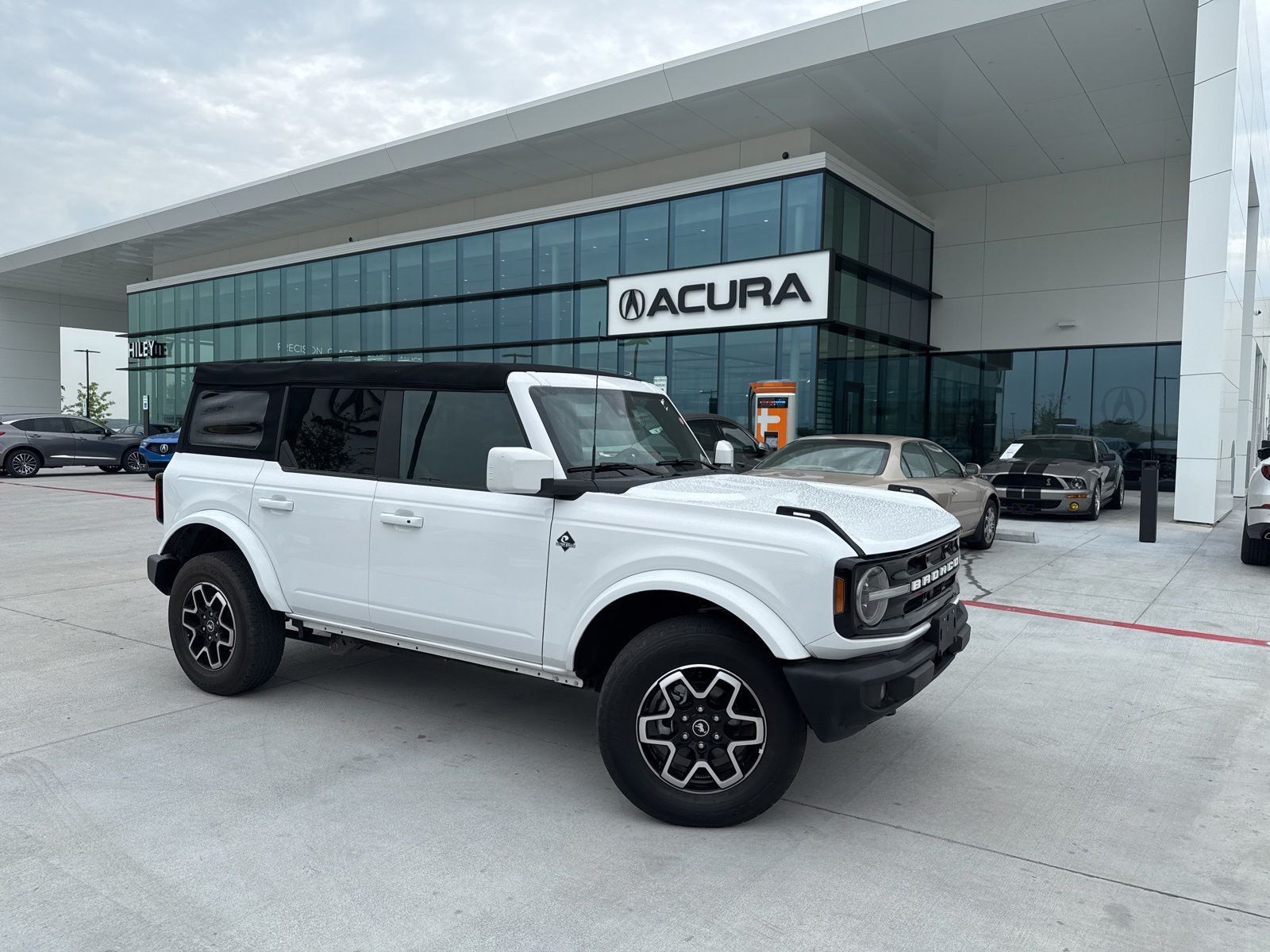 2022 Ford Bronco Outer Banks Advanced 4x4's photo
