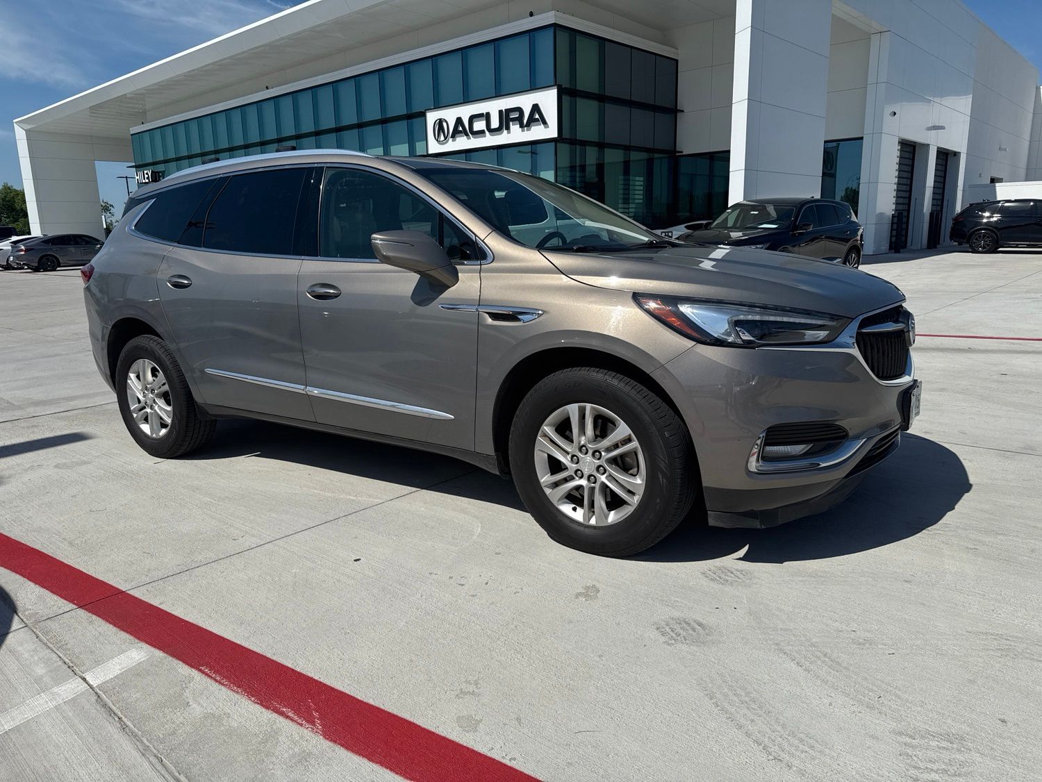 2019 Buick Enclave Essence AWD's photo