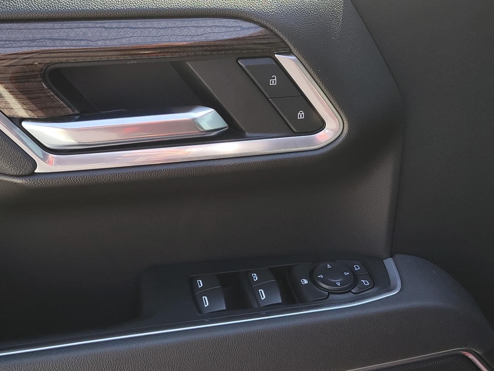 2025 Chevrolet Silverado 1500 RST - Photo 15
