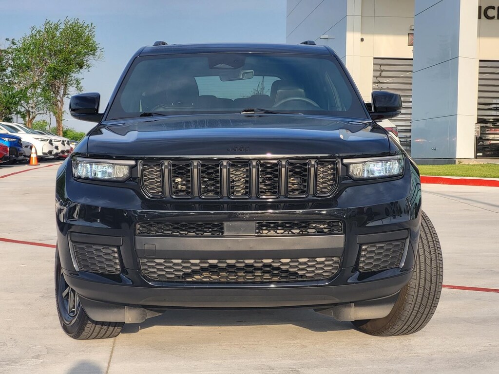 Used 2025 Jeep Grand Cherokee L Laredo SUV