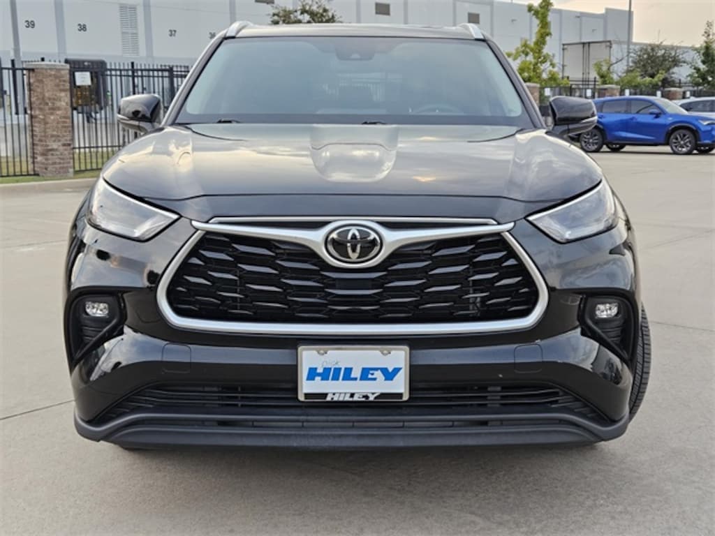 Used 2022 Toyota Highlander XLE SUV