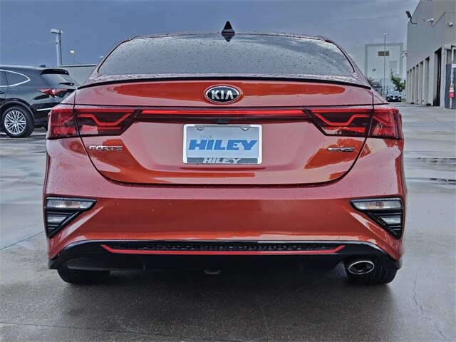 2020 Kia Forte GT-Line photo 3