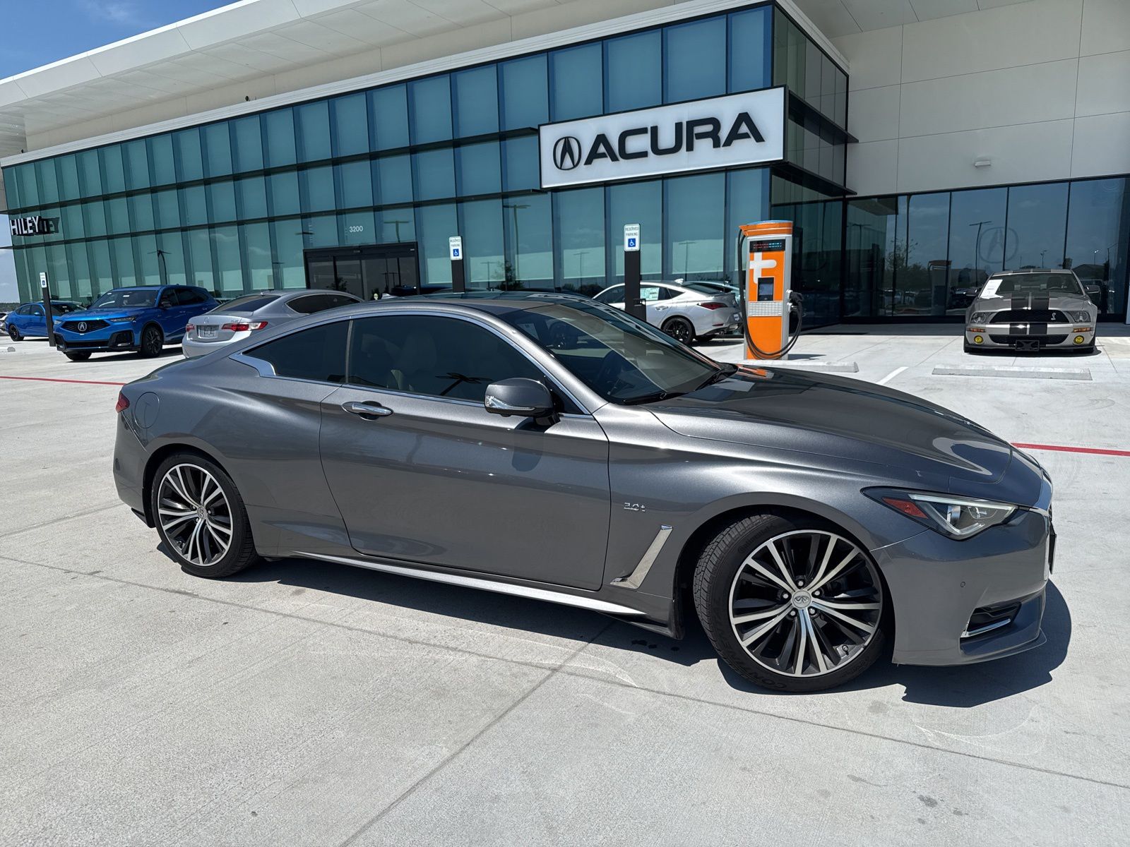 2017 INFINITI Q60 3.0t Premium's photo