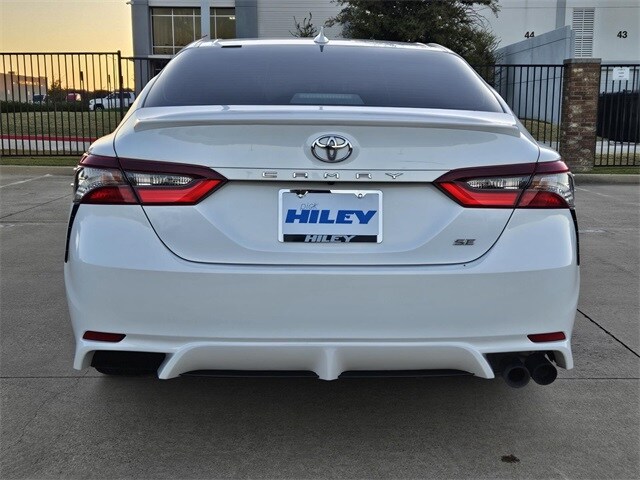 2023 Toyota Camry SE photo 4