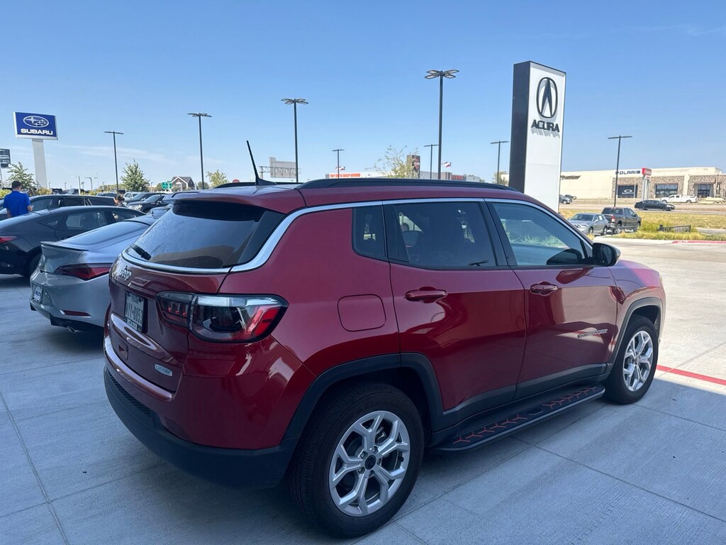 Used 2025 Jeep Compass Latitude SUV